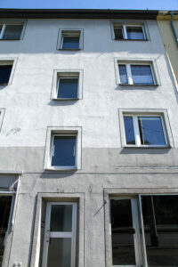 Bochum <br />
Dorstener Str. 341 <br />
7 Wohneinheiten und 2 Gewerbe und 6 Garagen