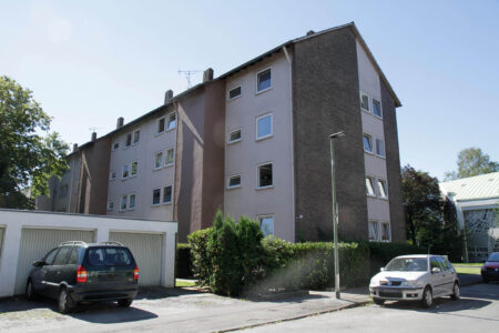 Mülheim/Ruhr <br />
Scharpenberg 72<br />
7 Wohneinheiten und 15 Garagen