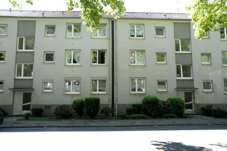 Gelsenkirchen <br />
Schemannastr. 31-35 <br />
18 Wohneinheiten und 9 Garagen