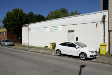 Gelsenkirchen <br />
Schulte-Im-Hofe-Platz 13 <br />
2 Gewerbeeinheiten